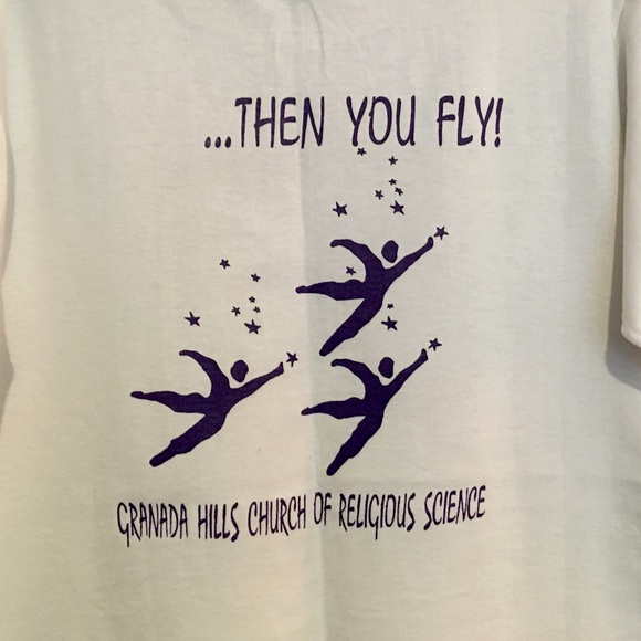 NEW Life’s a Reach Tee Sz Med Unisex - Picture 4 of 5